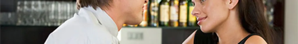 Ce que le lieu où il vous invite révèle de ses intentions